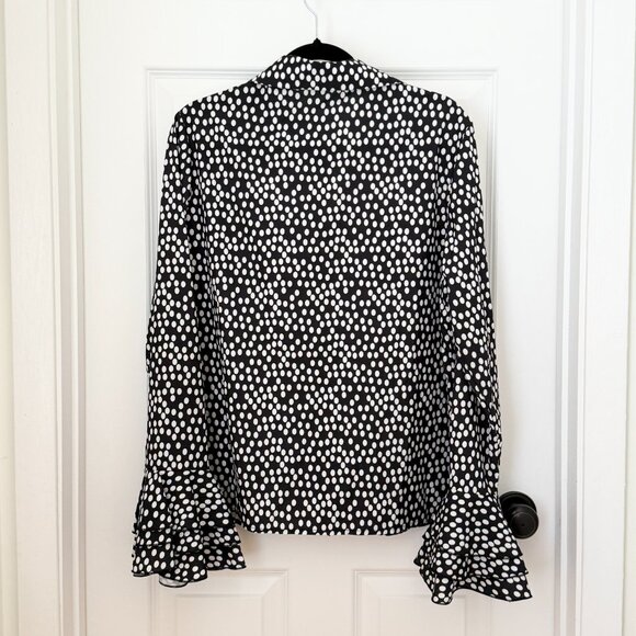 Women Allover Print Shirred Cuff Top in Black and White Size Extra Large - Picture 2 of 6